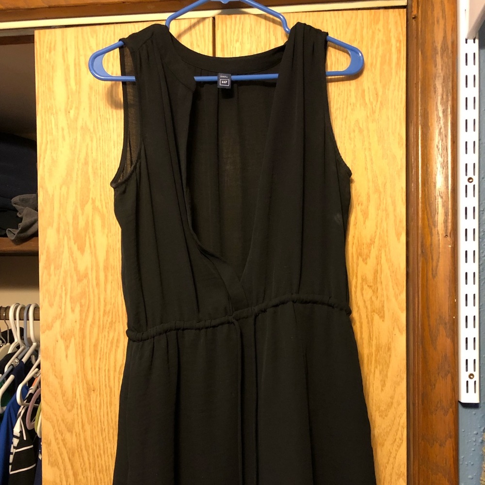 Women’s black medium length dress